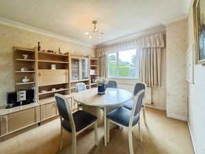 Dining Room - click for photo gallery